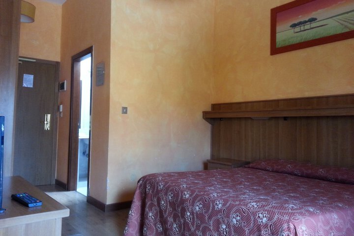 Room 12 of 72