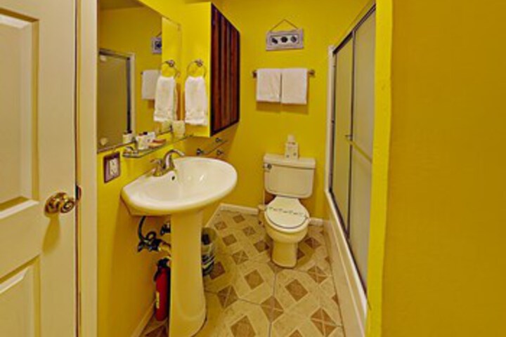 Room 5 of 36