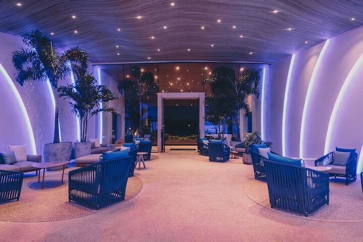 Hotel Interior 5 of 152