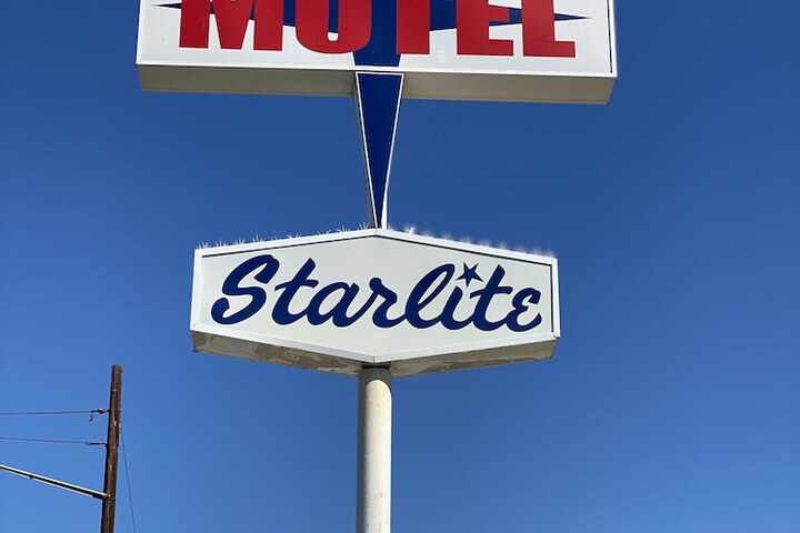 Hotel 17 of 17