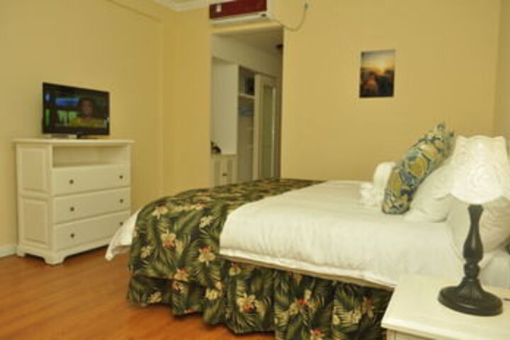 Room 13 of 24