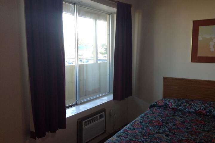 Room 8 of 29