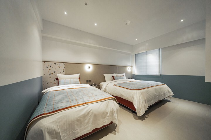 Room 55 of 199