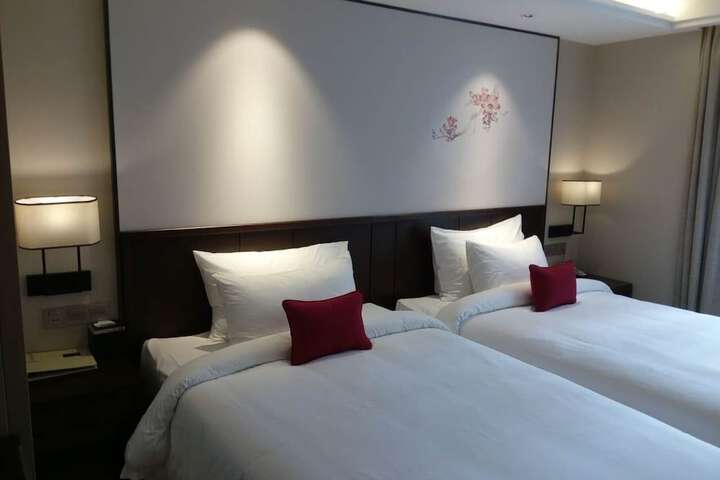Room 21 of 146