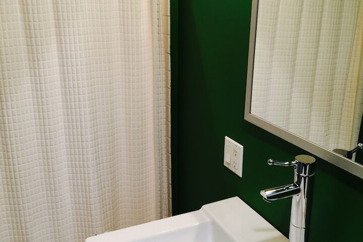 Room 26 of 114