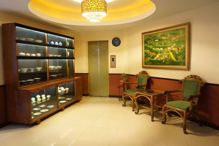 Hotel 27 of 29