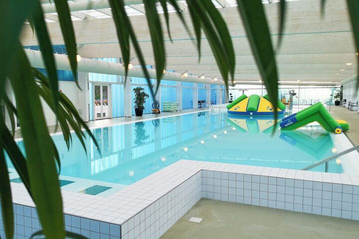Pool 62 of 94
