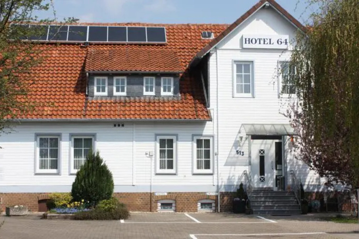 Hotel 4 of 8