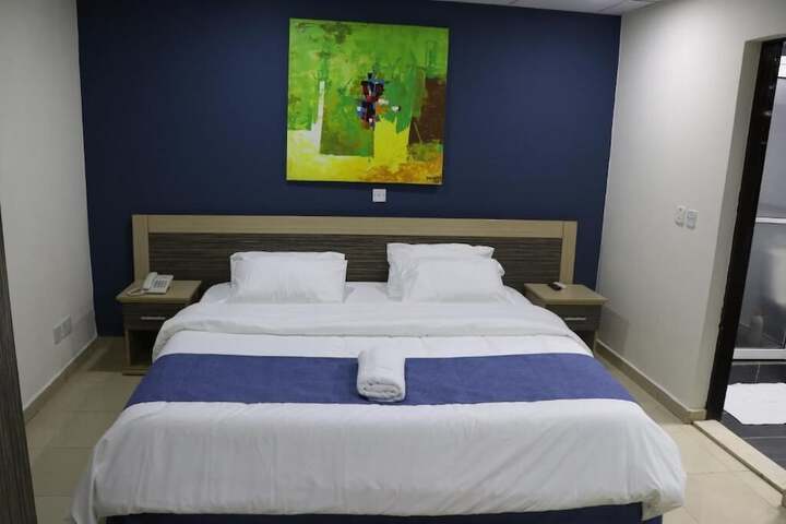 Room 7 of 42