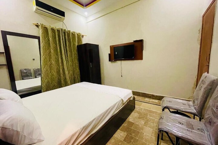 Room 18 of 36