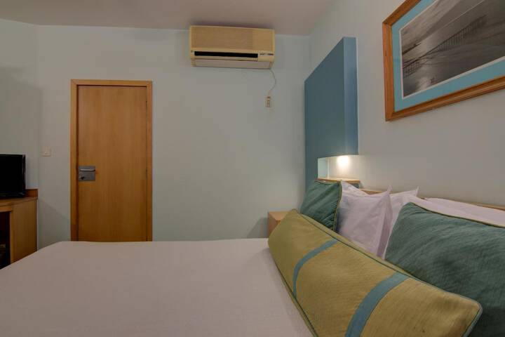 Room 27 of 59