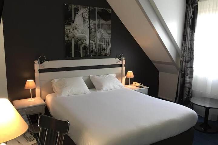 Room 16 of 56