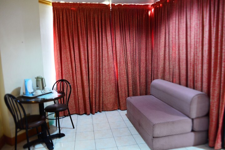 Room 41 of 66