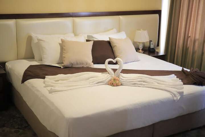 Room 43 of 60