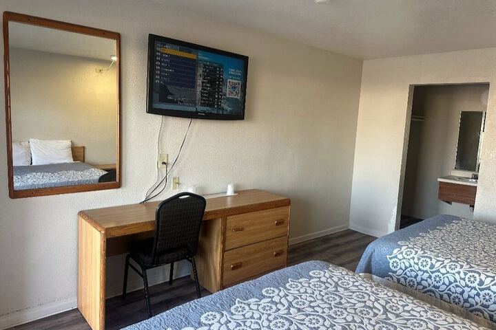 Room 8 of 54