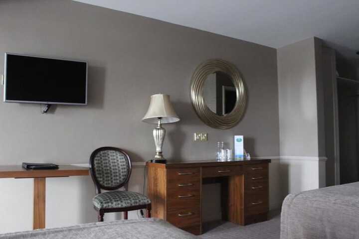 Room 13 of 51