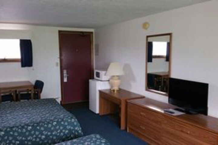 Room 13 of 44