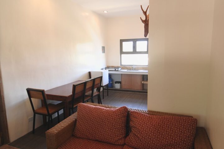 Room 10 of 44