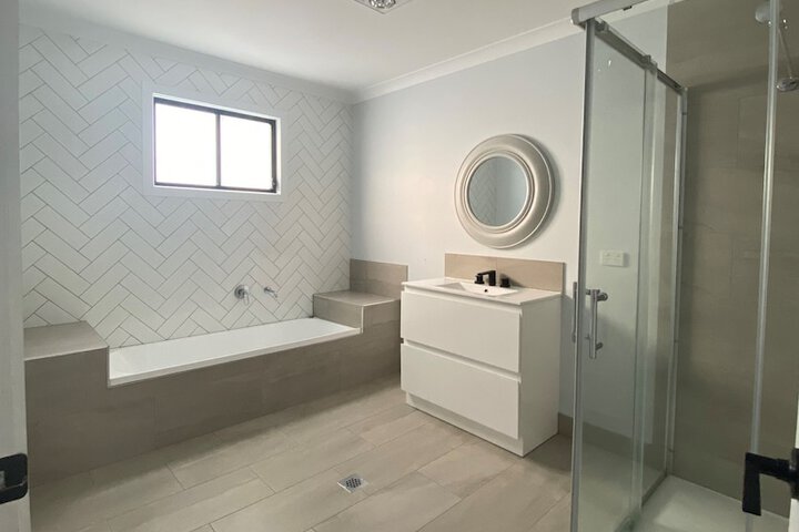 Room 52 of 73