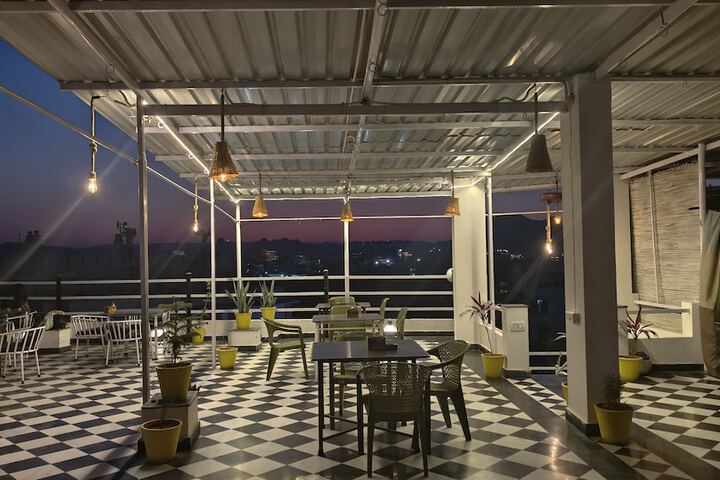 Dining 84 of 111