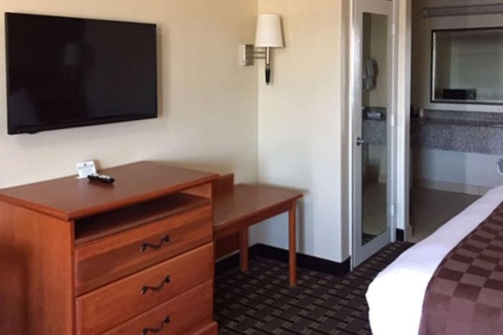 Room 18 of 45