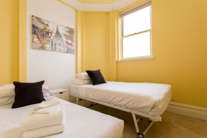 Room 7 of 22