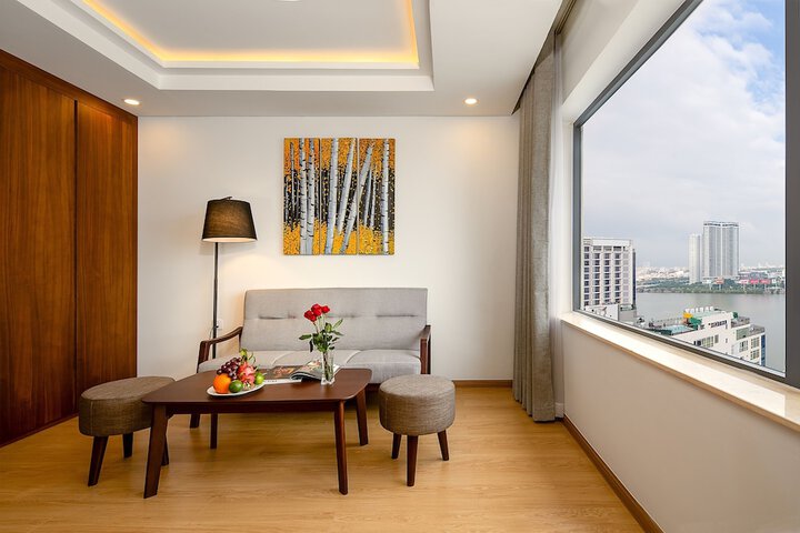 Room 27 of 68