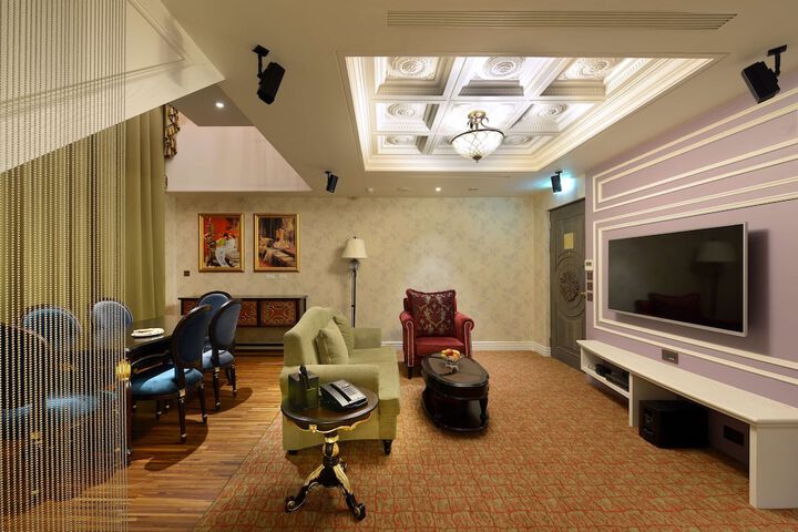 Room 41 of 95