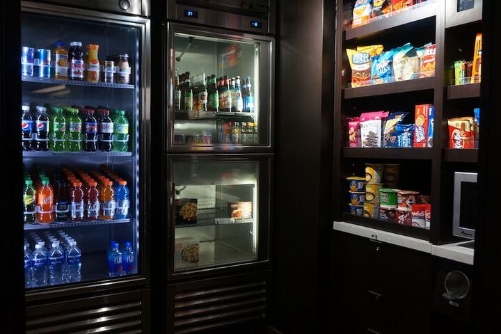 Snack bar