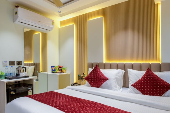 Room 56 of 95