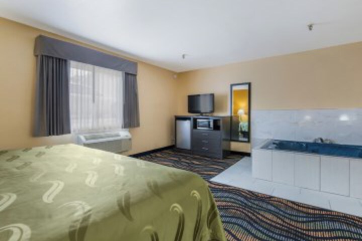 Room 5 of 14