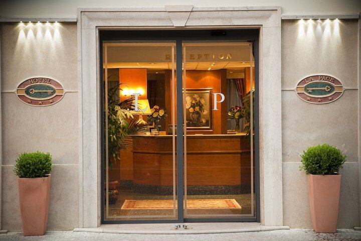 Hotel 62 of 74
