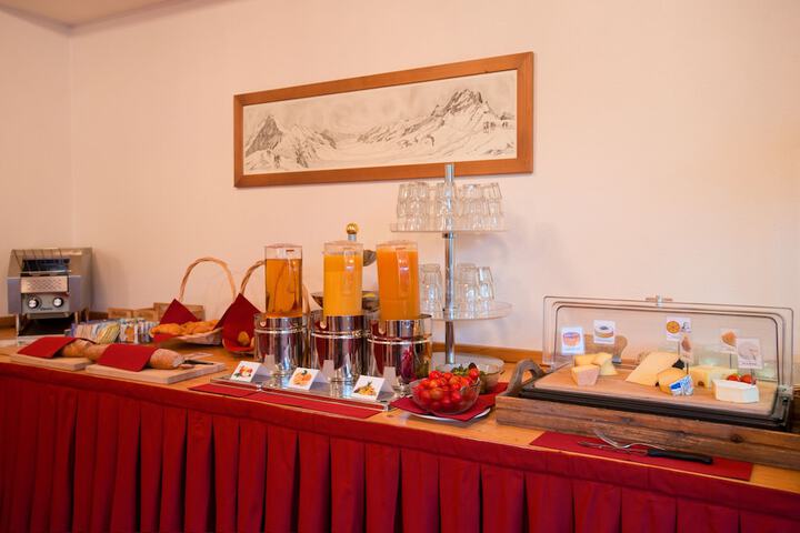 Breakfast/Coffee Service 79 of 107