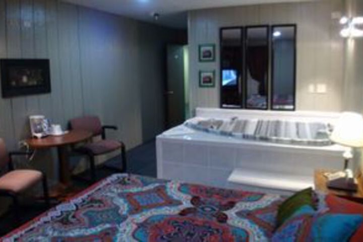 Room 39 of 48