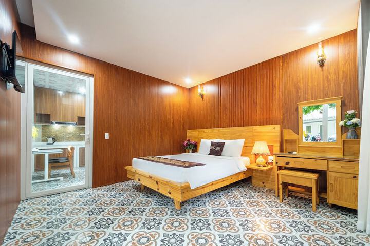 Room 14 of 65