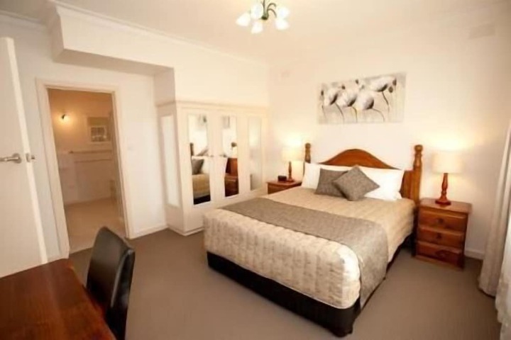 Room 7 of 22