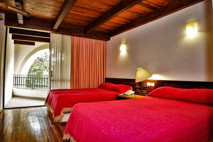 Room 4 of 35
