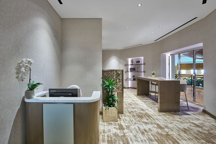 Business Center 69 of 76