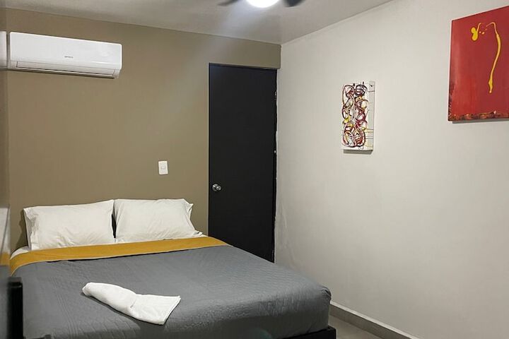 Room 4 of 5