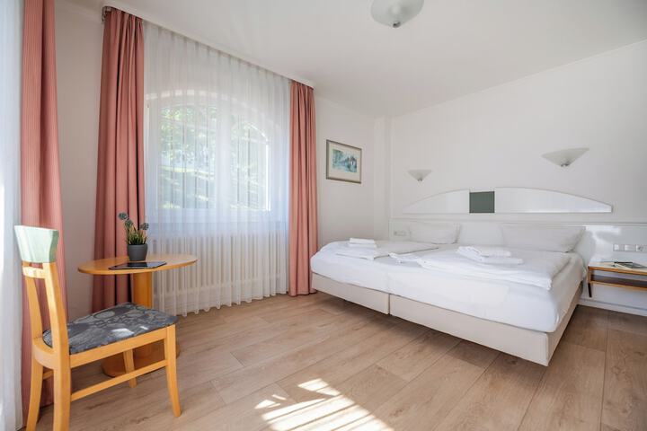 Room 35 of 130