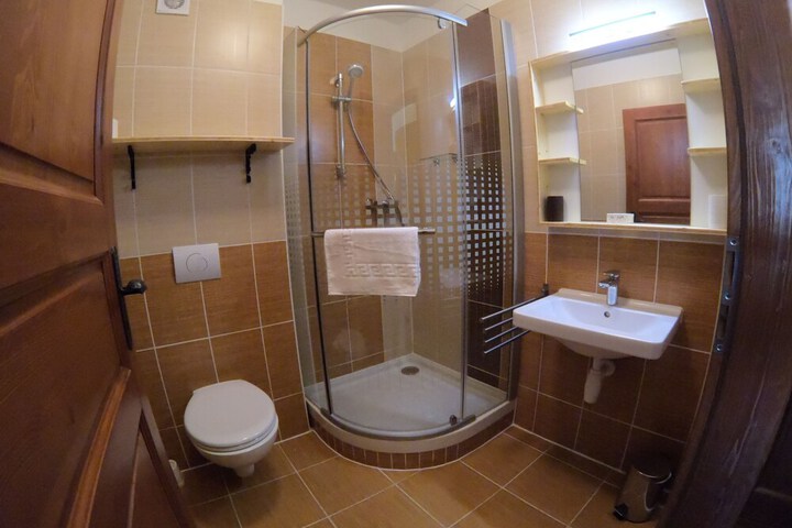 Room 15 of 46