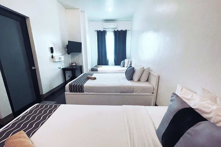 Room 21 of 43