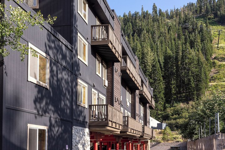 Hotel 93 of 103