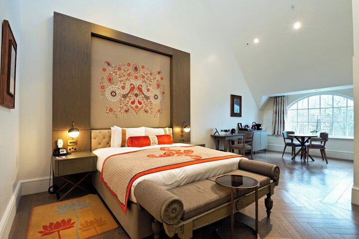 Room 40 of 115