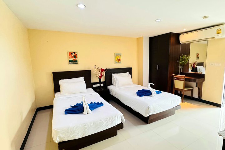 Room 5 of 91