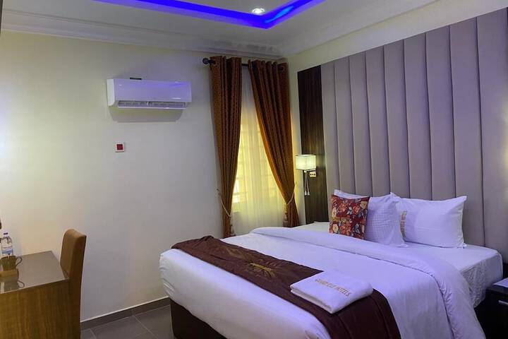 Room 7 of 22