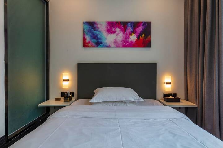 Room 15 of 31