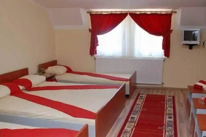 Room 3 of 19