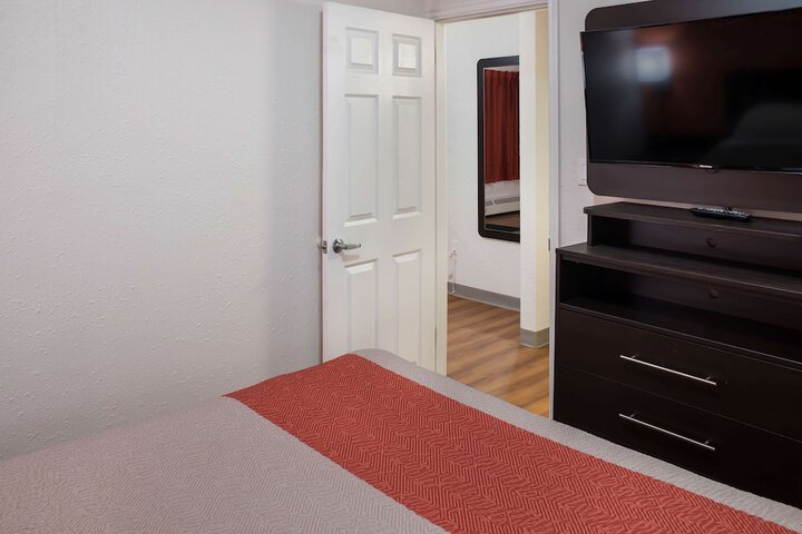 Room 17 of 30