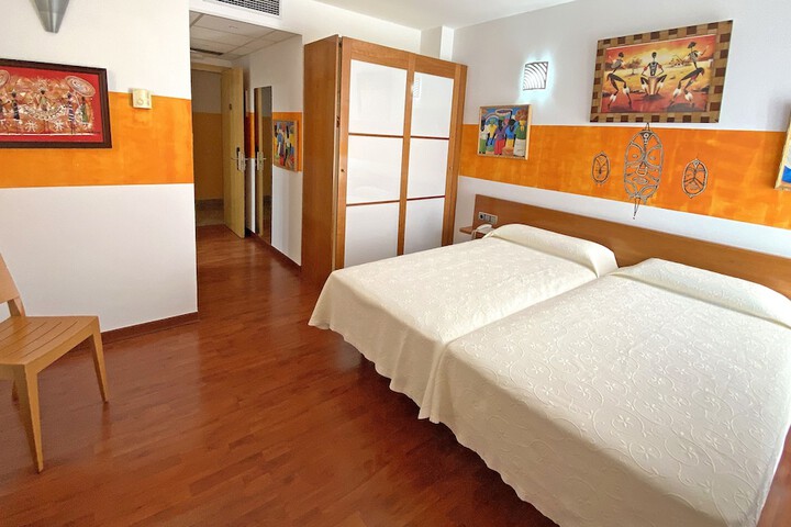 Room 10 of 23